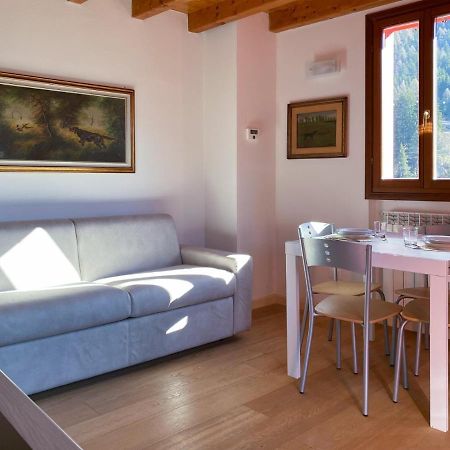 Mansarda Corno D'Aola Apartamento Ponte Di Legno Exterior foto